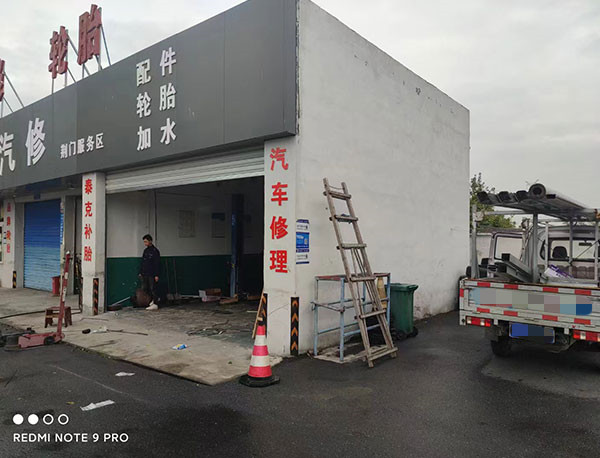 工業(yè)抗風(fēng)門案例