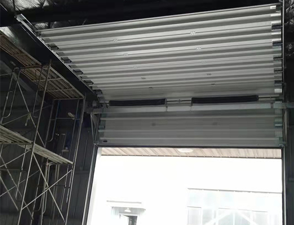 別墅車庫(kù)門案例